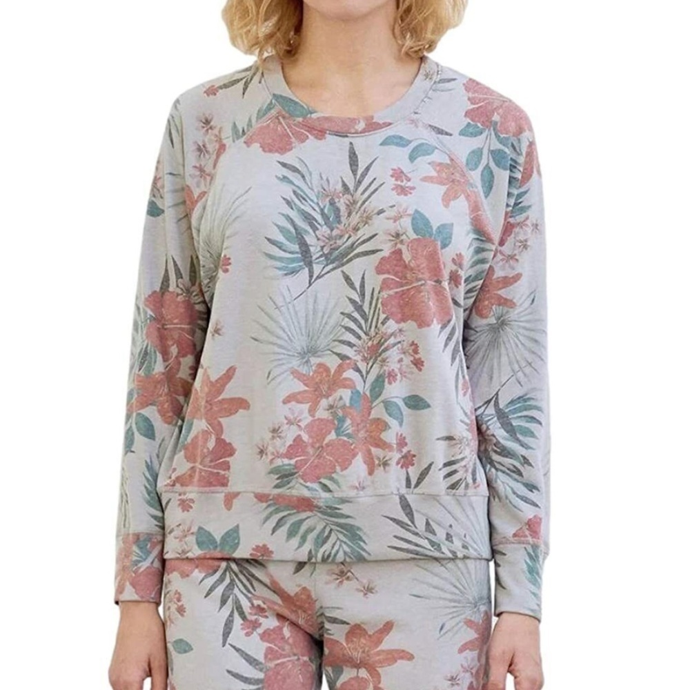 Sundry Floral Pullover Sweatshirt in Blush Pink, Sage & Cream
